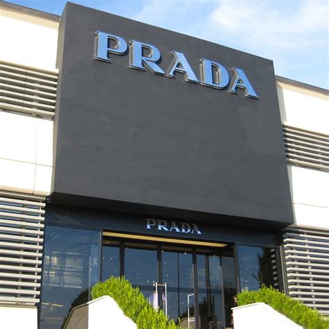 spaccio prada toscana|prada outlet tuscany.